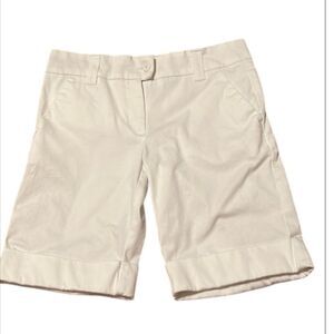 The Limited size 4 white cuffed shorts with pockets dress up or down EUC